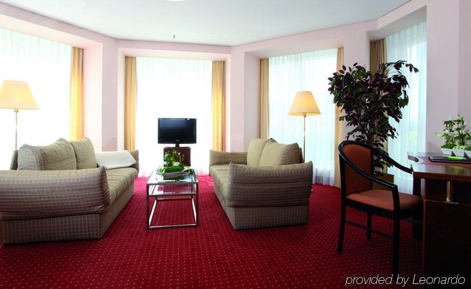 ลีฟวิง โฮเต็ล กรอสเซอร์ คูร์เฟือร์สท Hotel เบอร์ลิน ห้อง รูปภาพ