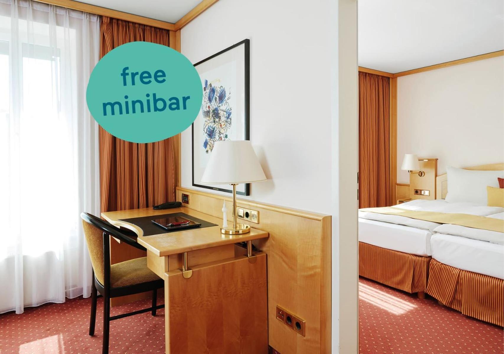 ลีฟวิง โฮเต็ล กรอสเซอร์ คูร์เฟือร์สท Hotel เบอร์ลิน ภายนอก รูปภาพ